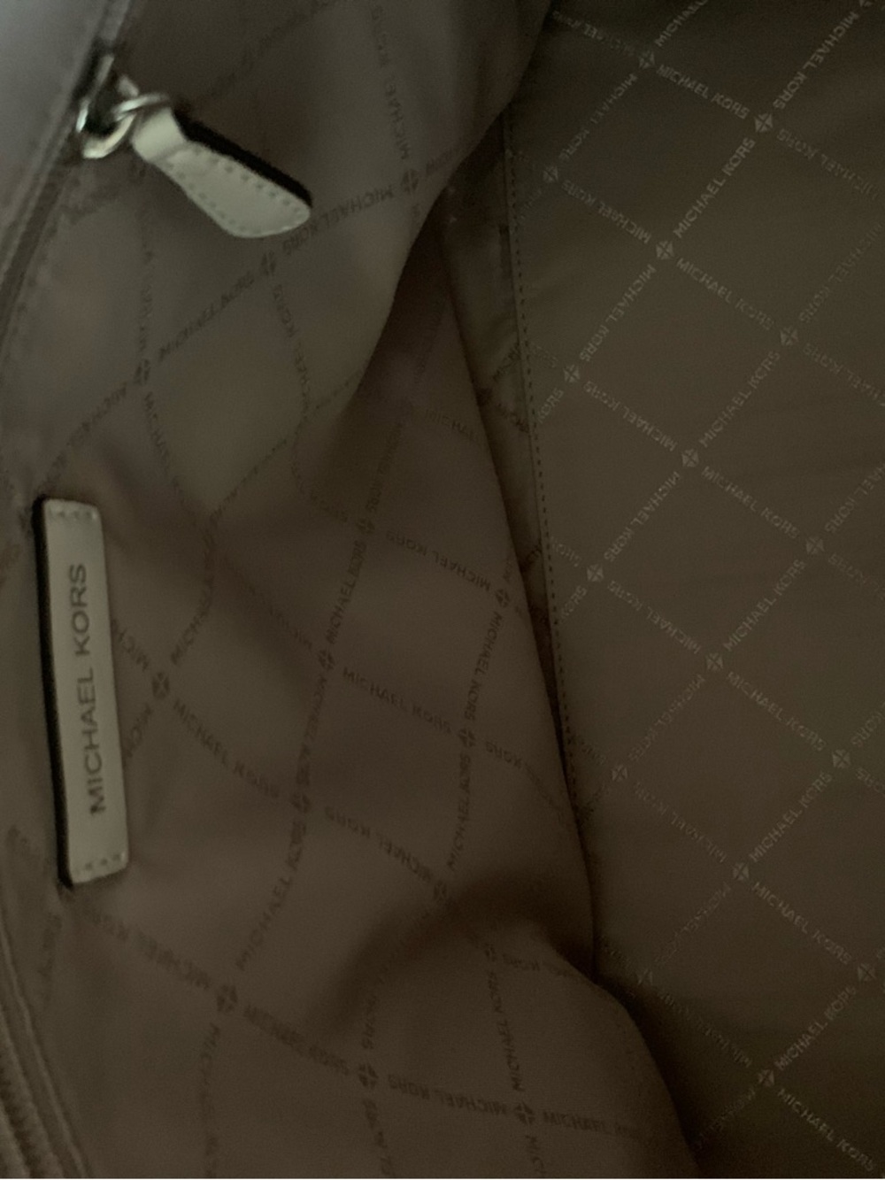 Michael Kors Cream Signature Tote with Gold Logo - Picture 5 of 10